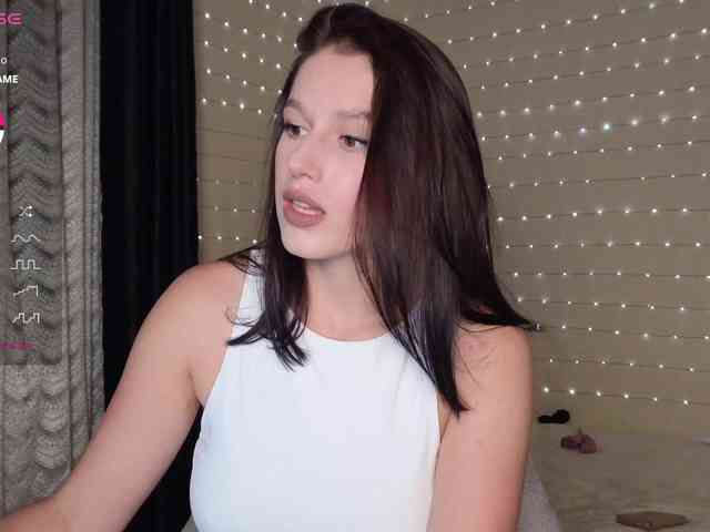 anochkafoxgirl-1 Live Webcam on BongaCams