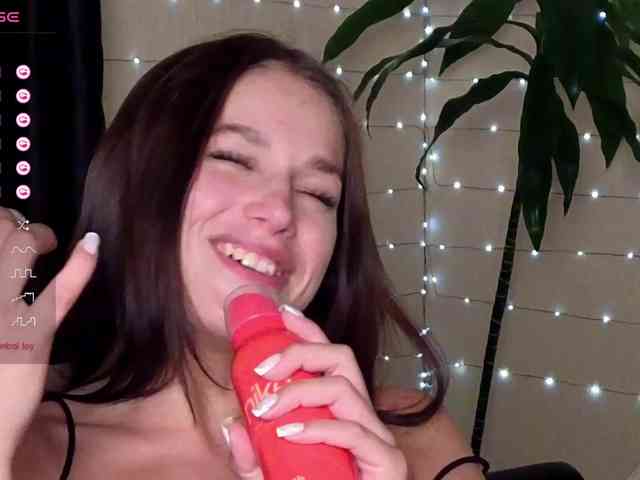 _Eliisssbc_ webcam