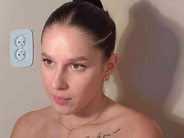 _Alyaaaaa_bc_ webcam