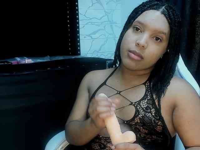 Shanayakops Live Webcam on BongaCams