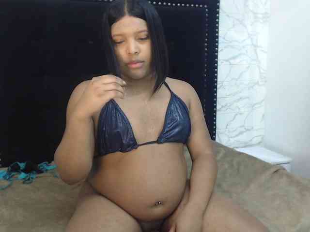 Shanayakops Live Webcam on BongaCams