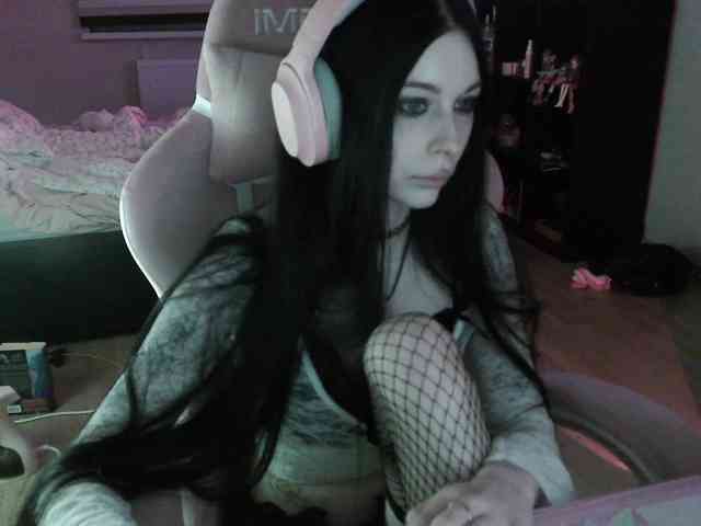 dolls_tear webcam