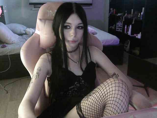 dolls_tear webcam