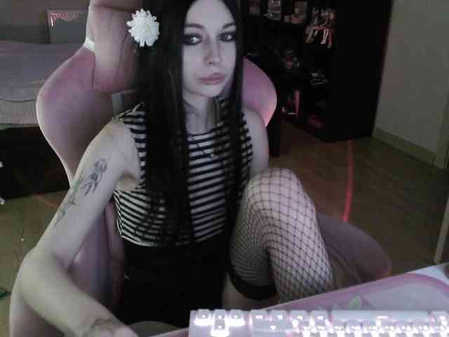 dolls_tear webcam
