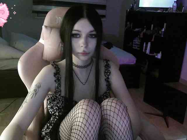 dolls_tear webcam