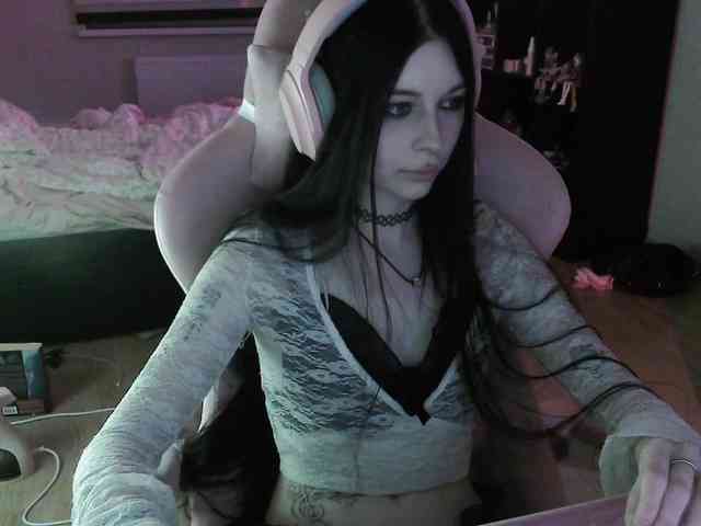 dolls_tear webcam