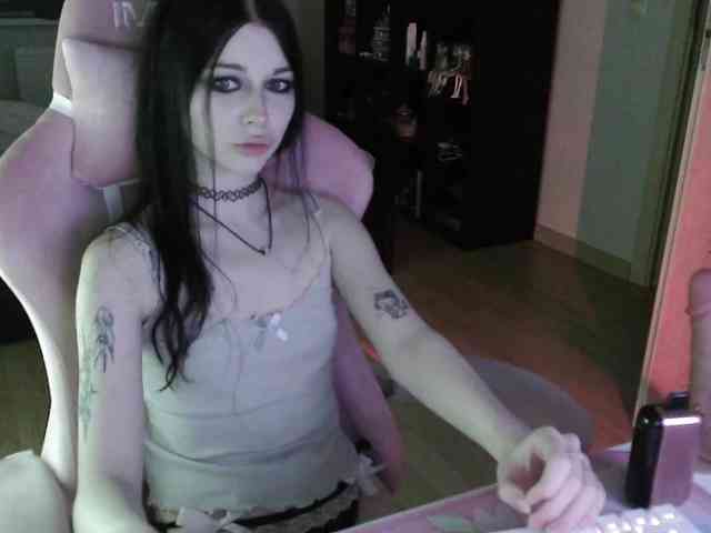dolls_tear webcam