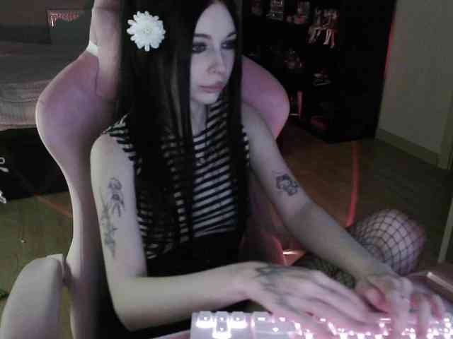 dolls_tear webcam
