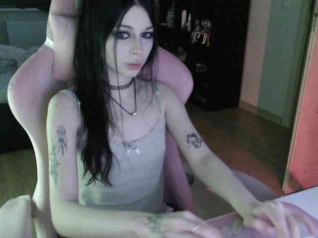 dolls_tear webcam