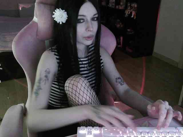dolls_tear webcam