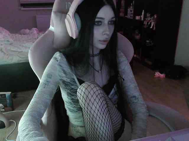 dolls_tear webcam