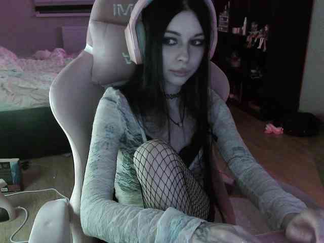 dolls_tear webcam