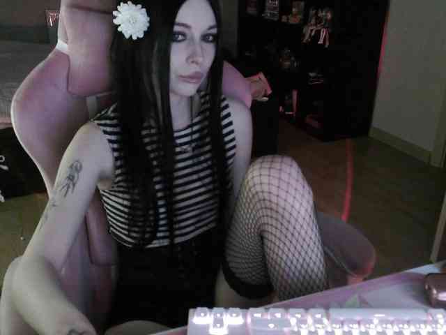 dolls_tear webcam