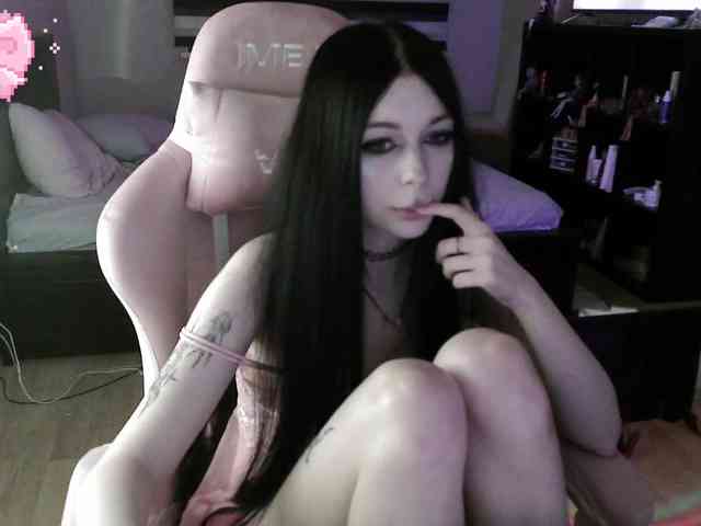 dolls_tear webcam