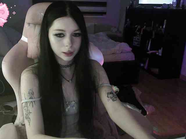 dolls_tear webcam