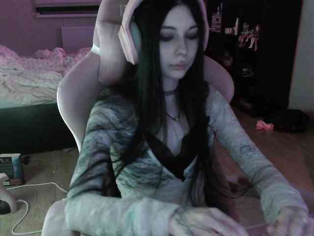 dolls_tear webcam