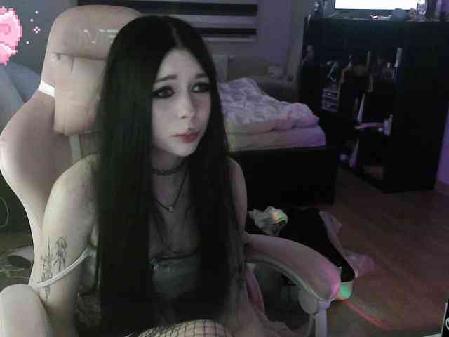 dolls_tear webcam