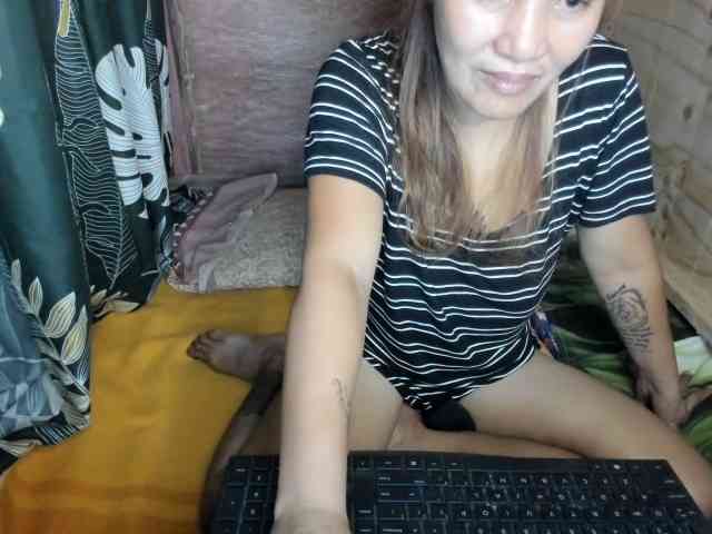 matureluverr38 webcam