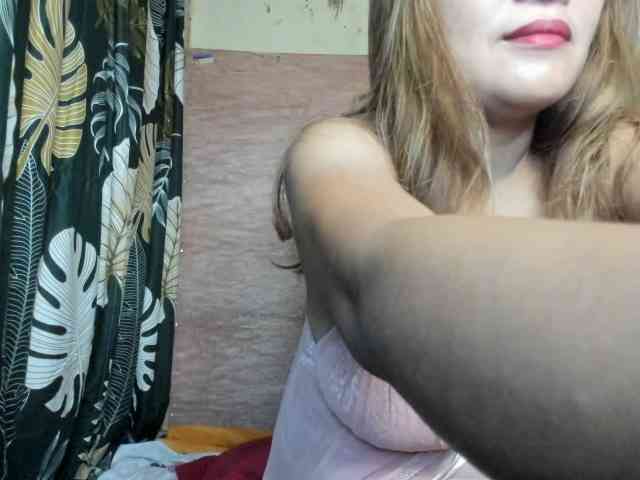 matureluverr38 webcam