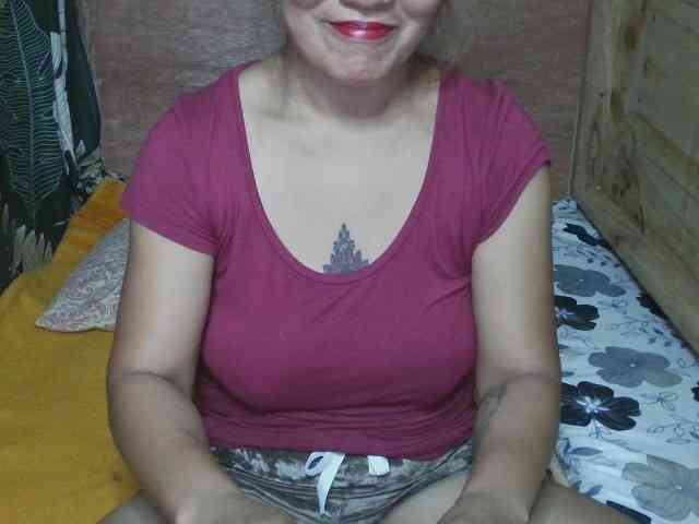 matureluverr38 webcam