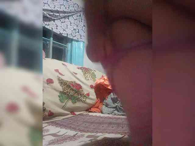 SeXy-Xo4eT-SeX webcam