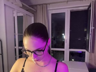 EmmaGoodGirl Porn Show