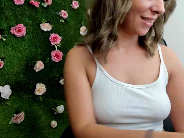 MiaSparkk webcam