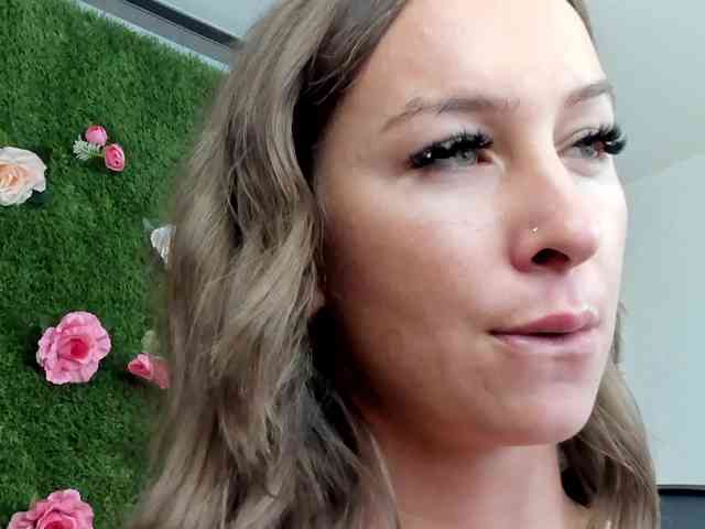 MiaSparkk webcam