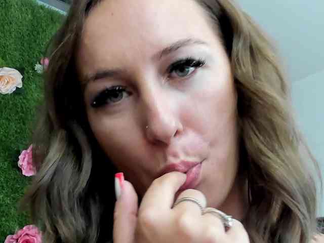 MiaSparkk webcam
