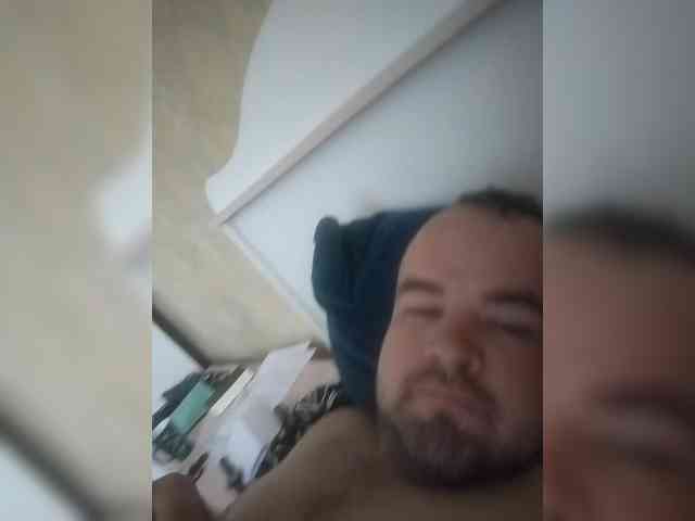 Vovka555a Live Webcam on BongaCams