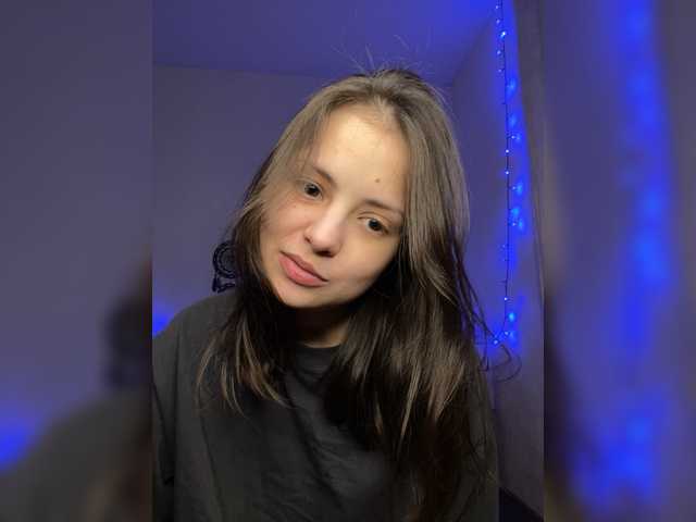 SilverSaya's BongaCams show and profile