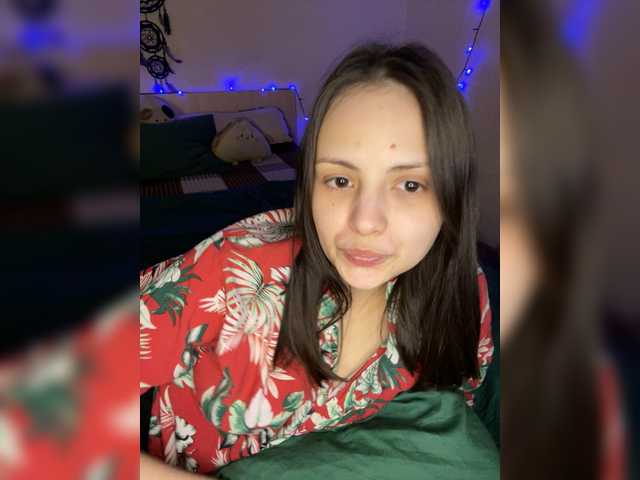 SilverSaya's BongaCams show and profile