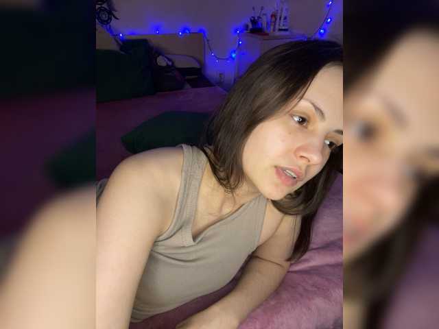 SilverSaya's BongaCams show and profile