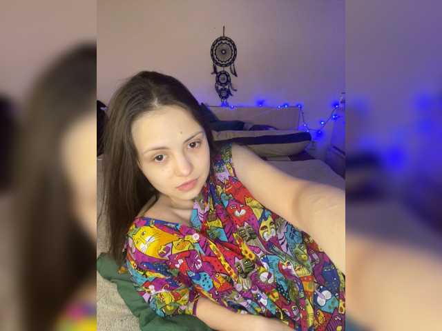 SilverSaya's BongaCams show and profile