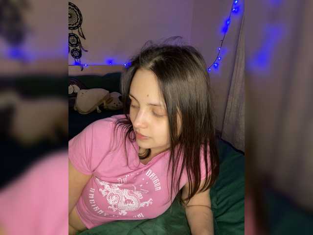 SilverSaya's BongaCams show and profile