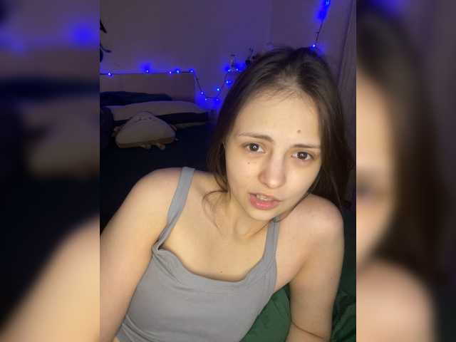 SilverSaya's BongaCams show and profile