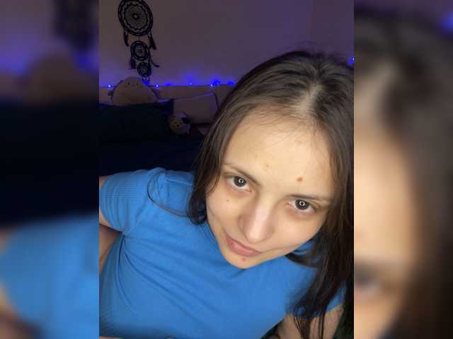 SilverSaya's BongaCams show and profile