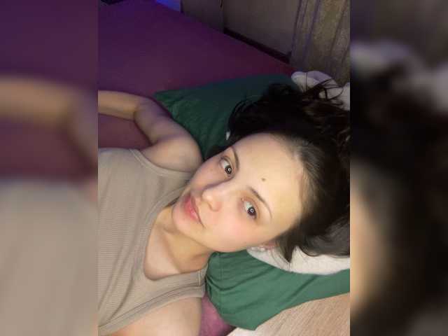 SilverSaya's BongaCams show and profile