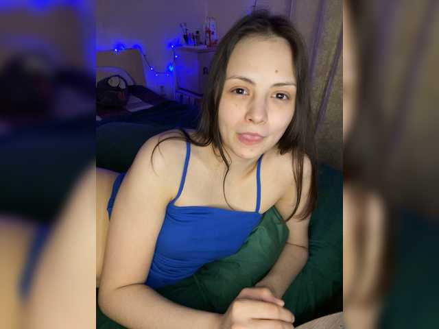 SilverSaya's BongaCams show and profile