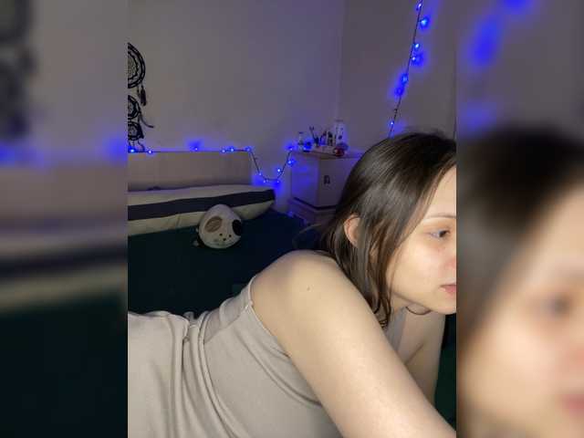 SilverSaya's BongaCams show and profile