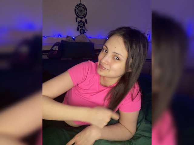 SilverSaya's BongaCams show and profile