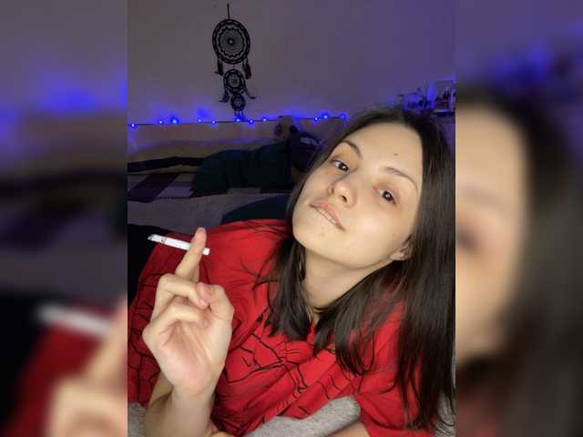 SilverSaya's BongaCams show and profile