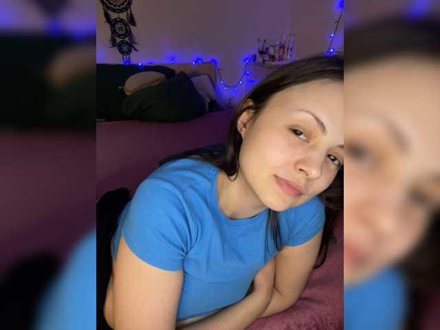 SilverSaya's BongaCams show and profile