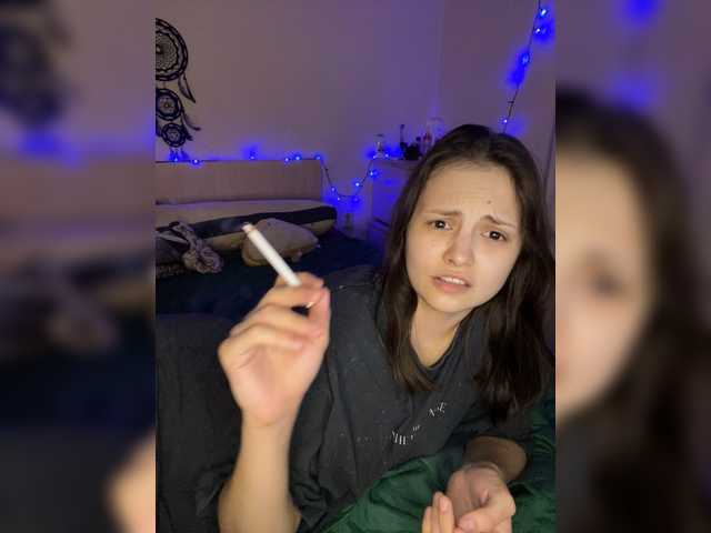 SilverSaya's BongaCams show and profile