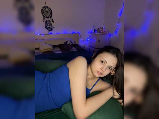 SilverSaya's BongaCams show and profile