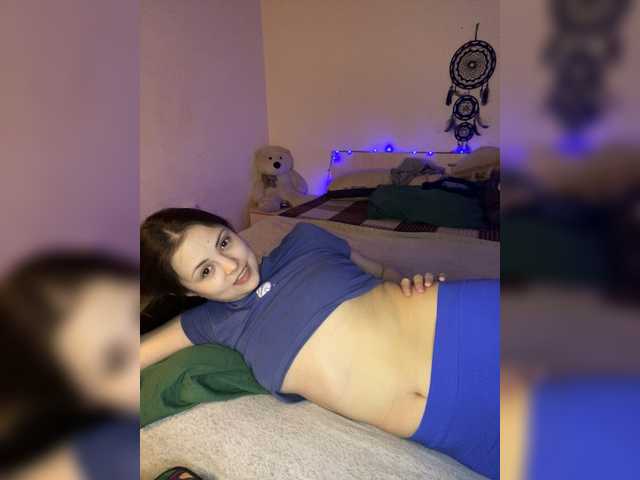 SilverSaya's BongaCams show and profile