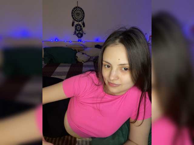 SilverSaya's BongaCams show and profile