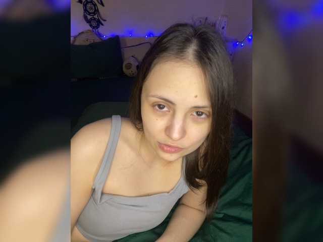 SilverSaya's BongaCams show and profile