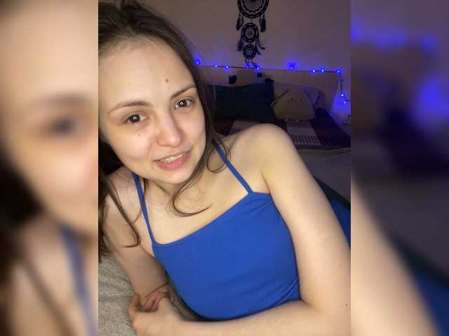 SilverSaya's BongaCams show and profile