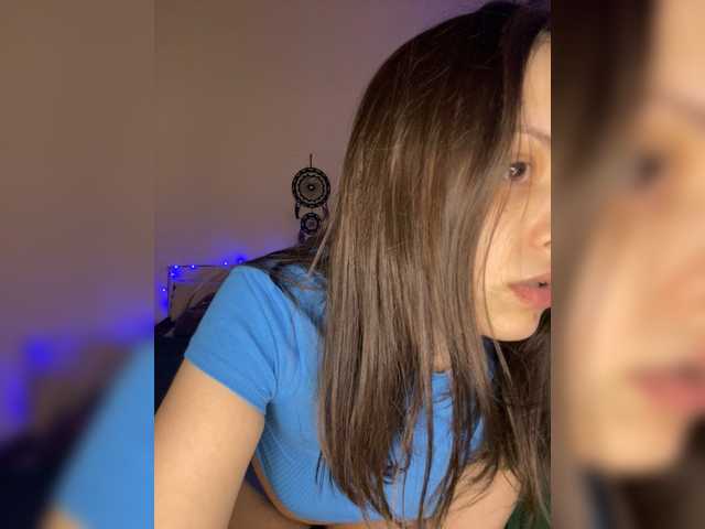 SilverSaya's BongaCams show and profile